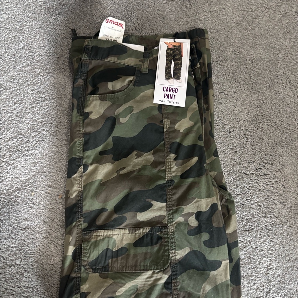 Vanilla Star Green Camouflage Cargo Pants